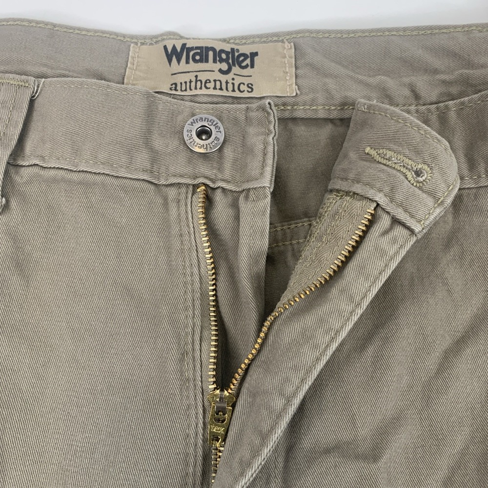 Wrangler Authentic Issue Cargo Pants, 100% Cotton (Men's 44x32) - Picture 6 of 9